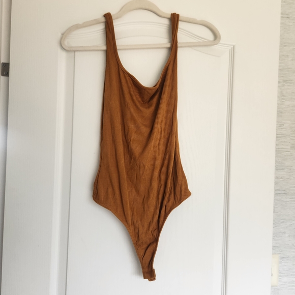 Lush Womens Bodysuit in Camel Size L Euc - Picture 1 of 4